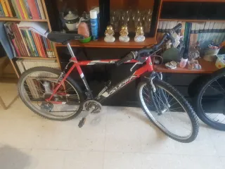 Bicicleta Supra para reparar o hacer mantenimiento