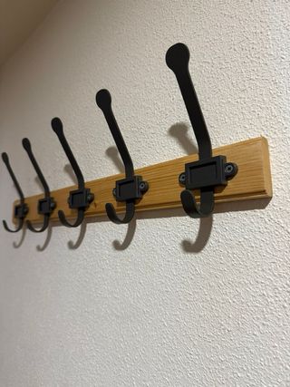 Perchero de pared madera y metal