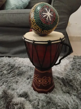 Tambor y Maraca de Coco