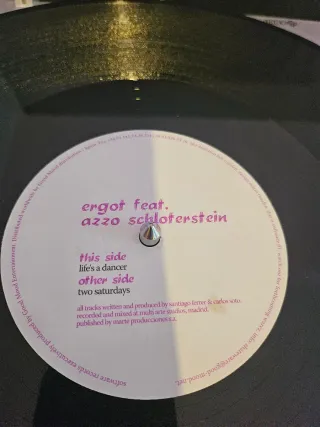 Vinilo Ergot - Life's A Dancer / Two Saturdays