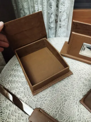 Set articoli da scrivania in similpelle marrone