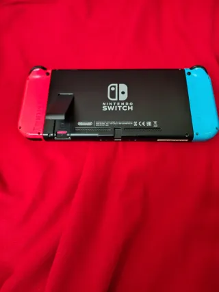 Nintendo Switch Azul y Rojo + Juegos