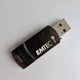 Memoria USB Emtec 8GB