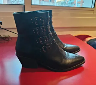 Botines negros mujer con hebillas