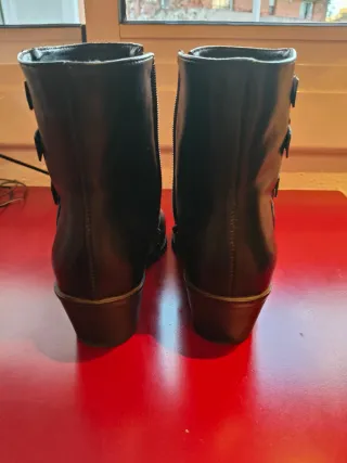 Botines negros mujer con hebillas