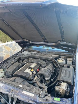 Mercedes-Benz  SL  320 1995