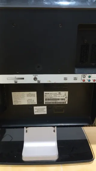 TV Philips 20'' Negra
