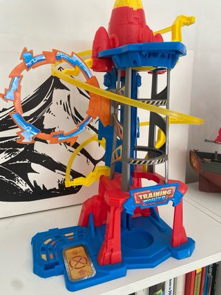 Tren Superthings + regalo torre