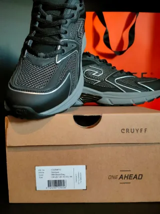 Zapatillas Cruyff Scorpio Negras y Grises