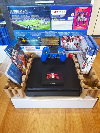 Ps4 Slim 1Tb + Mando + Juegos + Cargador + Caja