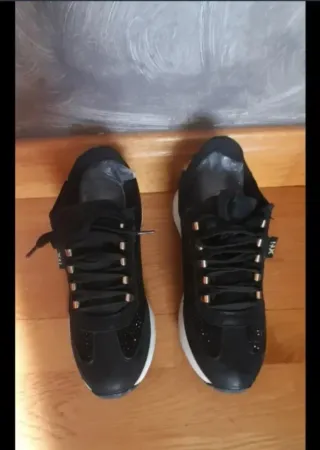 Deportivas Xti Negro/Dorado Talla 38