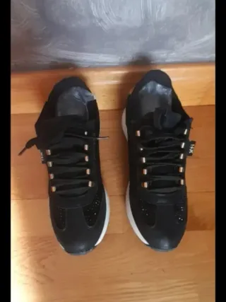 Deportivas Xti Negro/Dorado Talla 38