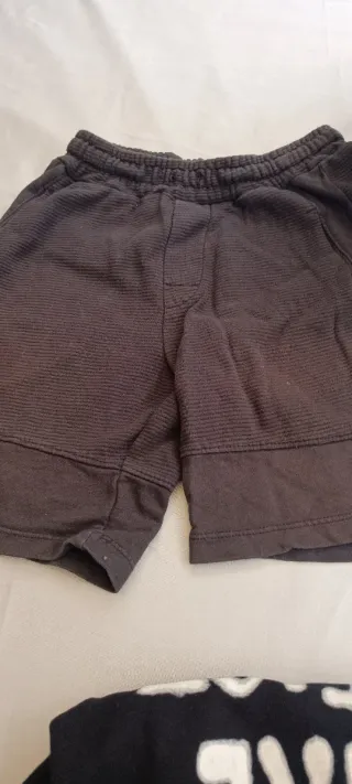 Lote 2 pantalones cortos niño de 9 a 10 años