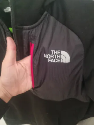 Sudadera The North Face Negra y Gris