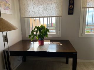 Mesa comedor extensible madera wengue y 4 sillas