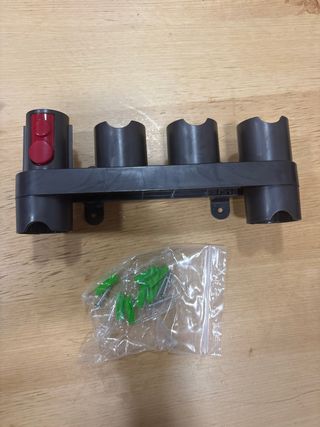 Supporto a parete per aspirapolvere Dyson + accessori