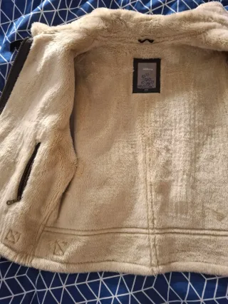 Cazadora aviador piel forrada.