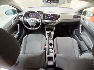 VOLKSWAGEN Polo TSI Advance