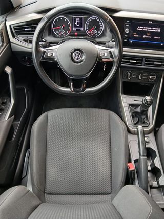 VOLKSWAGEN Polo TSI Advance