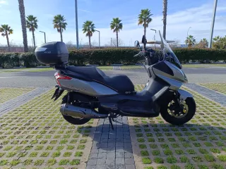 Kymco Superdink Maxi Scooter