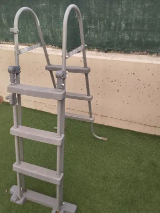 Escalera Piscina Bestway Gris