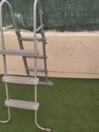 Escalera Piscina Bestway Gris
