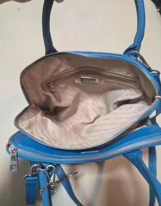 Bolso azul piel DKNY