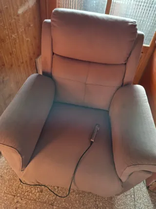 Sillón reclinable de tapicería lavable