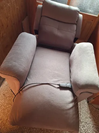 Sillón reclinable de tapicería lavable
