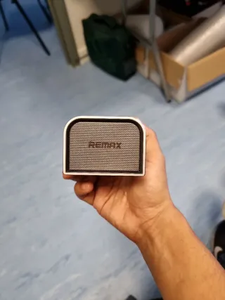 Altavoz Remax Negro/Plateado