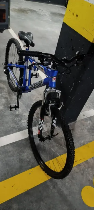 Bicicleta de Montaña Azul