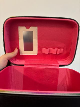 Neceser maquillaje negro y rosa