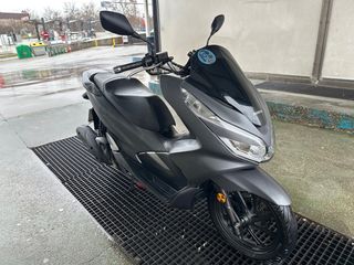 Honda PCX 125CC Gris 2019