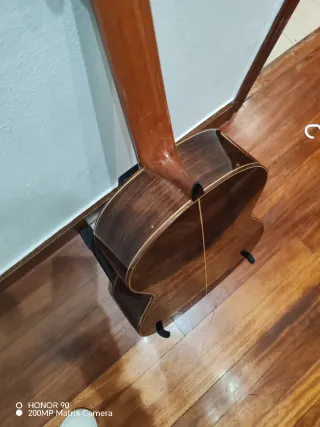 Guitarra clásica palo santo