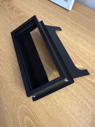 Pasacables para mesa negro