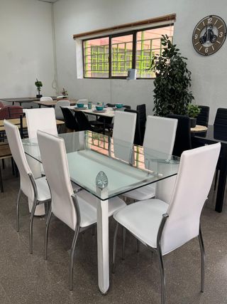 Mesa nueva 6 sillas elegante y resistente