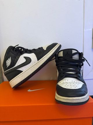 Nike Air Jordan 1 Mid