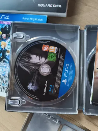 PS4 Slim 1TB LUNA EDITION / Pack