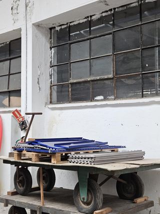 Carro antiguo de almacén