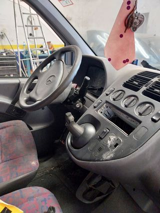 Despiece Mercedes-Benz 110D V. Mixta