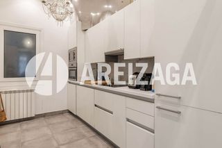 Piso en venta en Parte Vieja en San Sebastián-Donostia