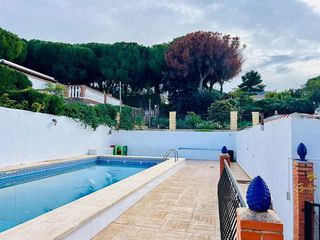 Chalet en venta en Pinos de Alhaurín - Periferia en Alhaurín de la Torre