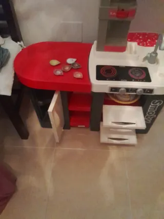 Cocina de juguete Smoby roja