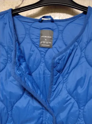 Cazadora acolchada azul XL