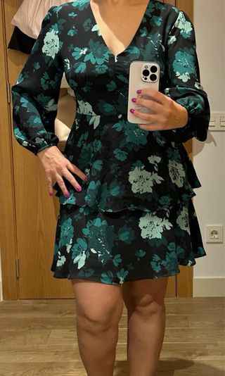 Vestido negro flores verdes Talla M