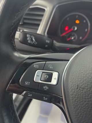 Volkswagen T-Roc 20TDI DSG RLINE