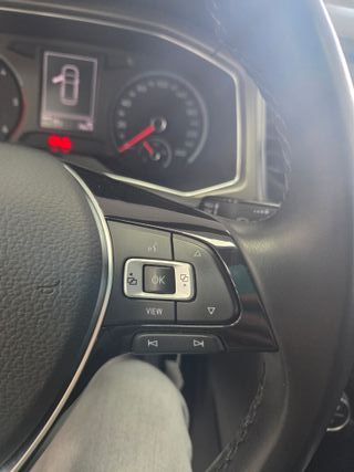 Volkswagen T-Roc 20TDI DSG RLINE