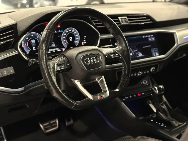 Audi Q3 Sportback Black Line 35TDi 150cv 2021