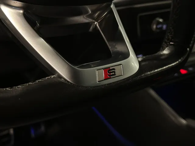 Audi Q3 Sportback Black Line 35TDi 150cv 2021