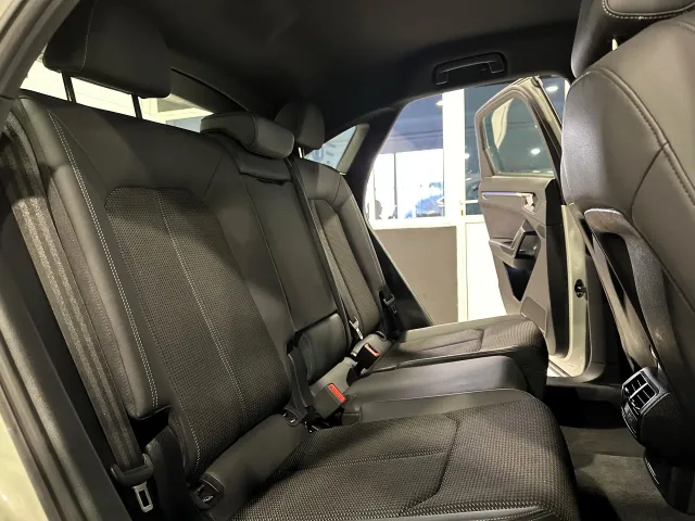 Audi Q3 Sportback Black Line 35TDi 150cv 2021